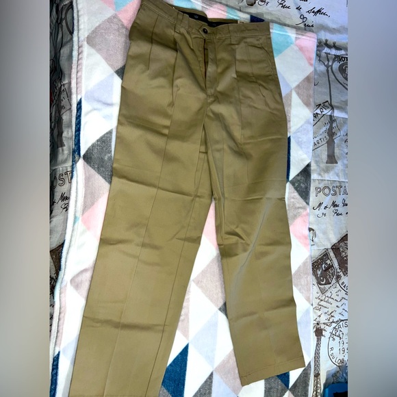 Dockers Other - Dockers‎ khakis mens pants NWT